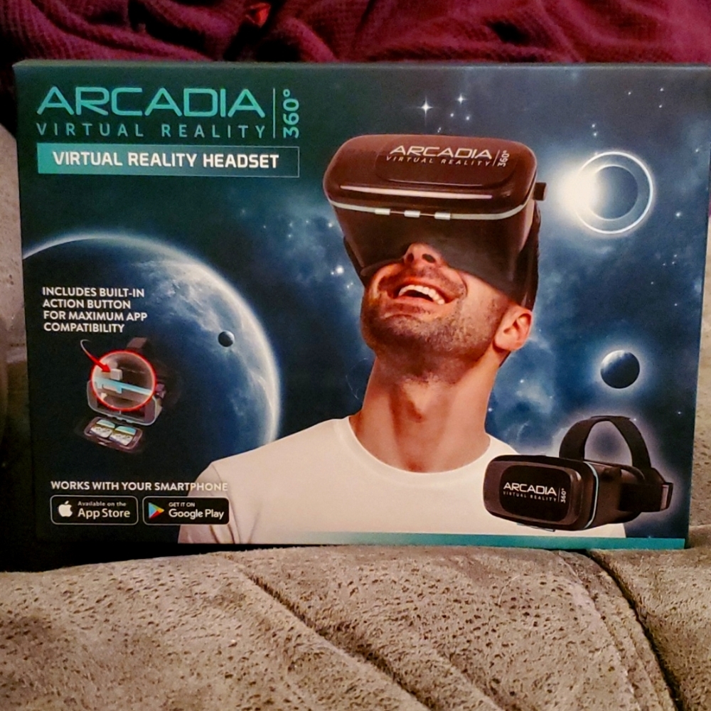 ARCADIA VIRTUAL REALITY HEADSET 360 Brand New Sealed Never Opened